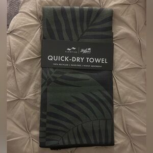 Slowtide Quick-Dry Towel - Green Leaf Print